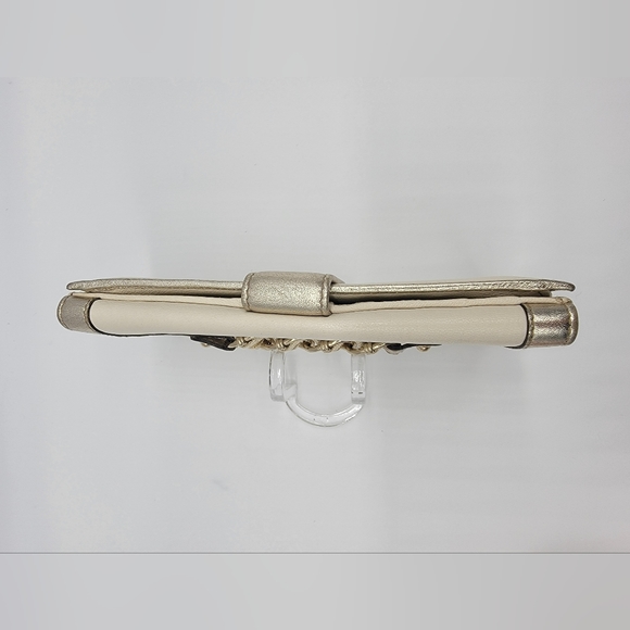 Authentic Preowned Gucci Bifold Wallet - Picture 3 of 16